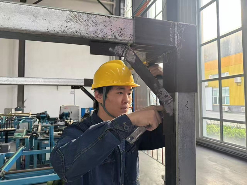 承精神之炬，赴千億之約